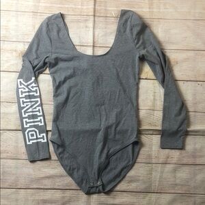 NWT VS PINK Gray‎ Long Sleeve Bodysuit with logo 💙